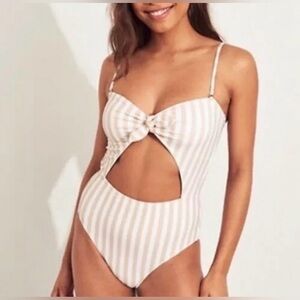 Hollister Swim Knotted Cutout Beige & White Stripe One Piece Swimsuit Size Small